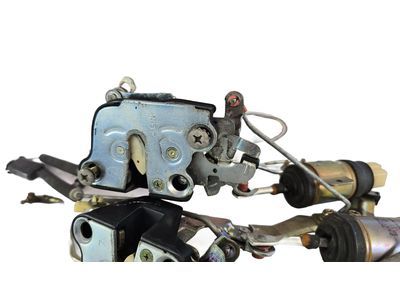Toyota 85450-17010 Solenoid Assembly, Door Control, Front Passenger Side 85450-17010 Toyota Solenoid Assembly, Door Control, Front Passenger Side Product Photo 1 of 4