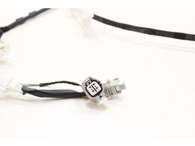 82185-35200 Toyota Wire, Back Door Product Photo 3 of 4
