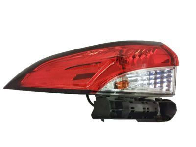 Toyota Corolla Back Up Light - 81561-12D31