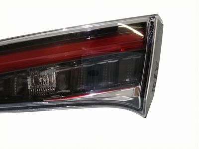 81581-12260 Toyota Lens And Body, Rear Lamp, Passenger Side Product Photo 4 of 4