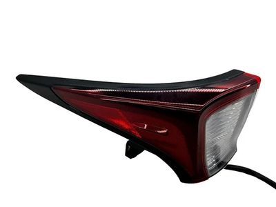 81561-47472 Toyota Lens & Body, Rear Combination Lamp, Driver Side Product Photo 4 of 4
