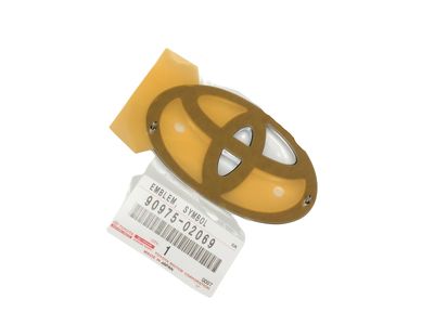 90975-02069 Toyota Emblem, Radiator Grille (Or Front Panel) Product Photo 2 of 4