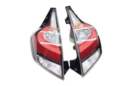 81551-52E90 Toyota Lens & Body, Rear Combination Lamp, Passenger Side Product Photo 2 of 4
