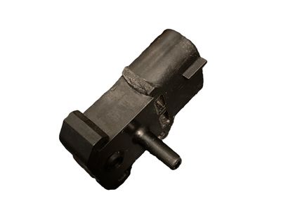89460-33030 Toyota Sensor Assembly, Vapor Pressure Product Photo 2 of 4