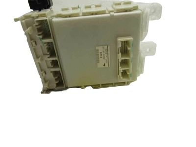 82730-47220 Toyota Block Assembly, Driver Side Junction Product Photo 2 of 4
