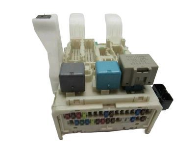 82730-47220 Toyota Block Assembly, Driver Side Junction Product Photo 1 of 4