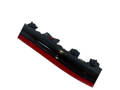 81006-47040 Toyota Lamp Set, Stop Center Product Photo 2 of 4