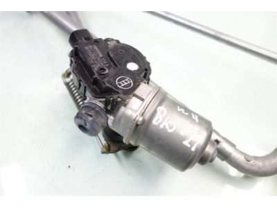 Toyota 85110-0E060 Wiper Motor, Front