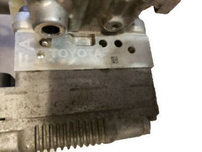 Toyota 47050-33110 Master Cylinder