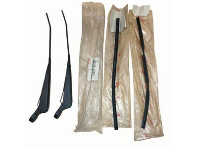 85221-90A02 Toyota Blade, Rear Wiper Product Photo 3 of 3