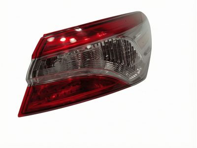 81551-06840 Toyota Lens & Body, Rear Combination Lamp, Passenger Side Product Photo 3 of 4