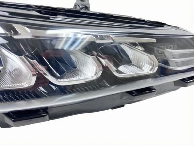 81110-07200 Toyota Headlamp Assembly, Passenger Side Product Photo 4 of 4