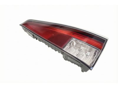 81581-47020 Toyota Lens And Body, Rear Lamp, Passenger Side Product Photo 4 of 4