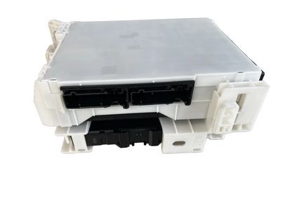 Toyota 82672-47190 Cover, Power Distribution Box 82672-47190 Toyota Cover, Power Distribution Box Product Photo 1 of 4