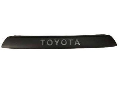 Toyota 4Runner Emblem - PZ323-35058