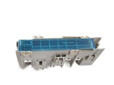 82620-71012 Toyota Block Assembly, Fusible Product Photo 1 of 2