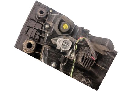 81551-10400 Toyota Lamp Assembly, Rear Combination, Passenger Side Product Photo 3 of 4